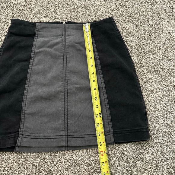 Free People gray & black denim Modern Femme mini skirt size 6 - Picture 7 of 8